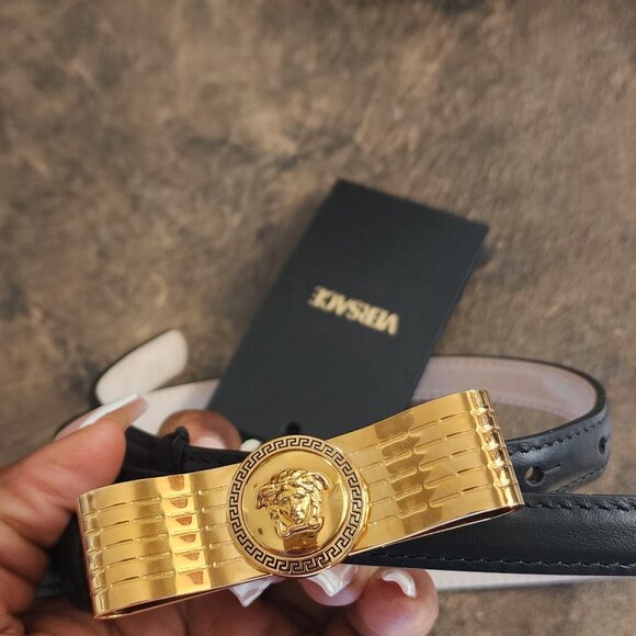Versace Black Leather Belt – Authentic - Picture 4 of 5